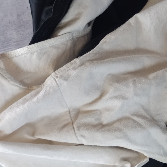 Vintage 90s Adidas Big Logo Shorts Essential - Picture 6 of 9